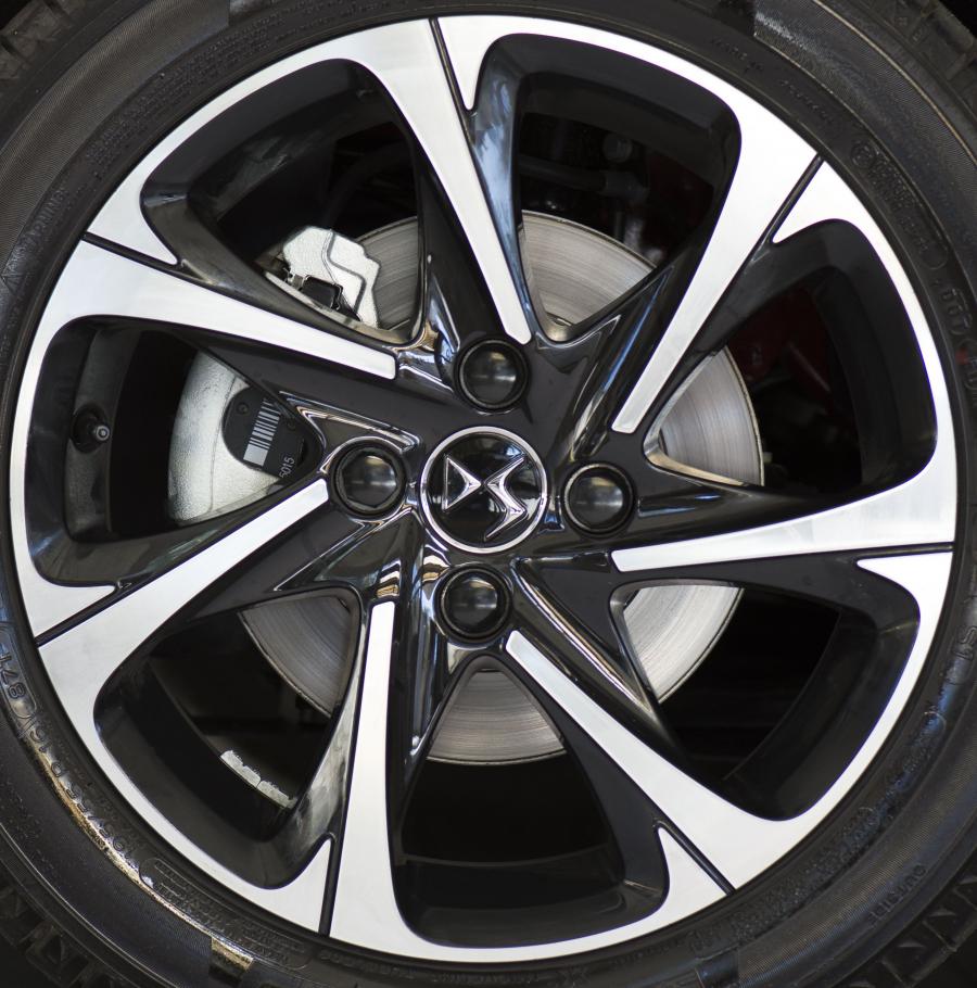 Колеса DS 3 2016 года  (WW) (фото 18 из 39)